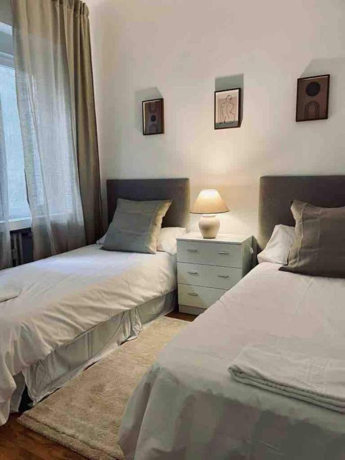Excelente Piso De 3 Habitaciones En La Latina Madri Exterior foto